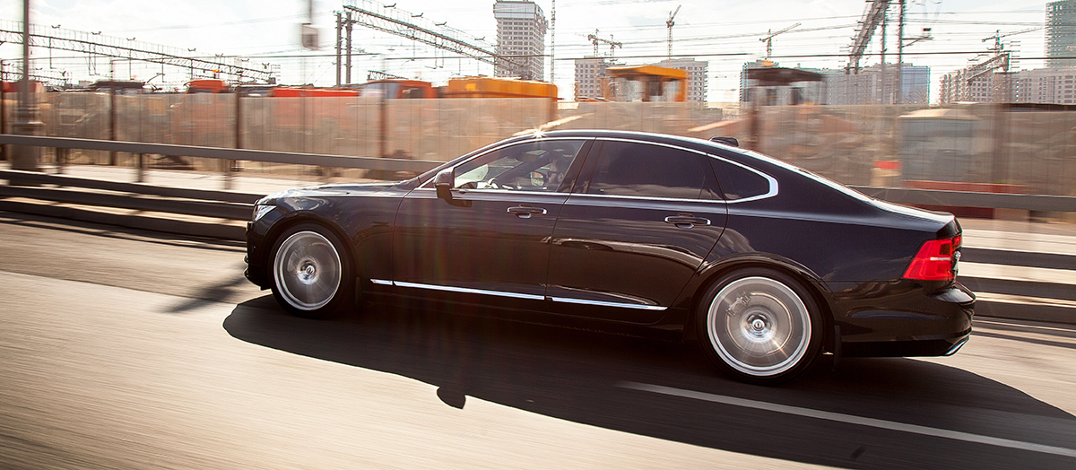 Volvo S90_01