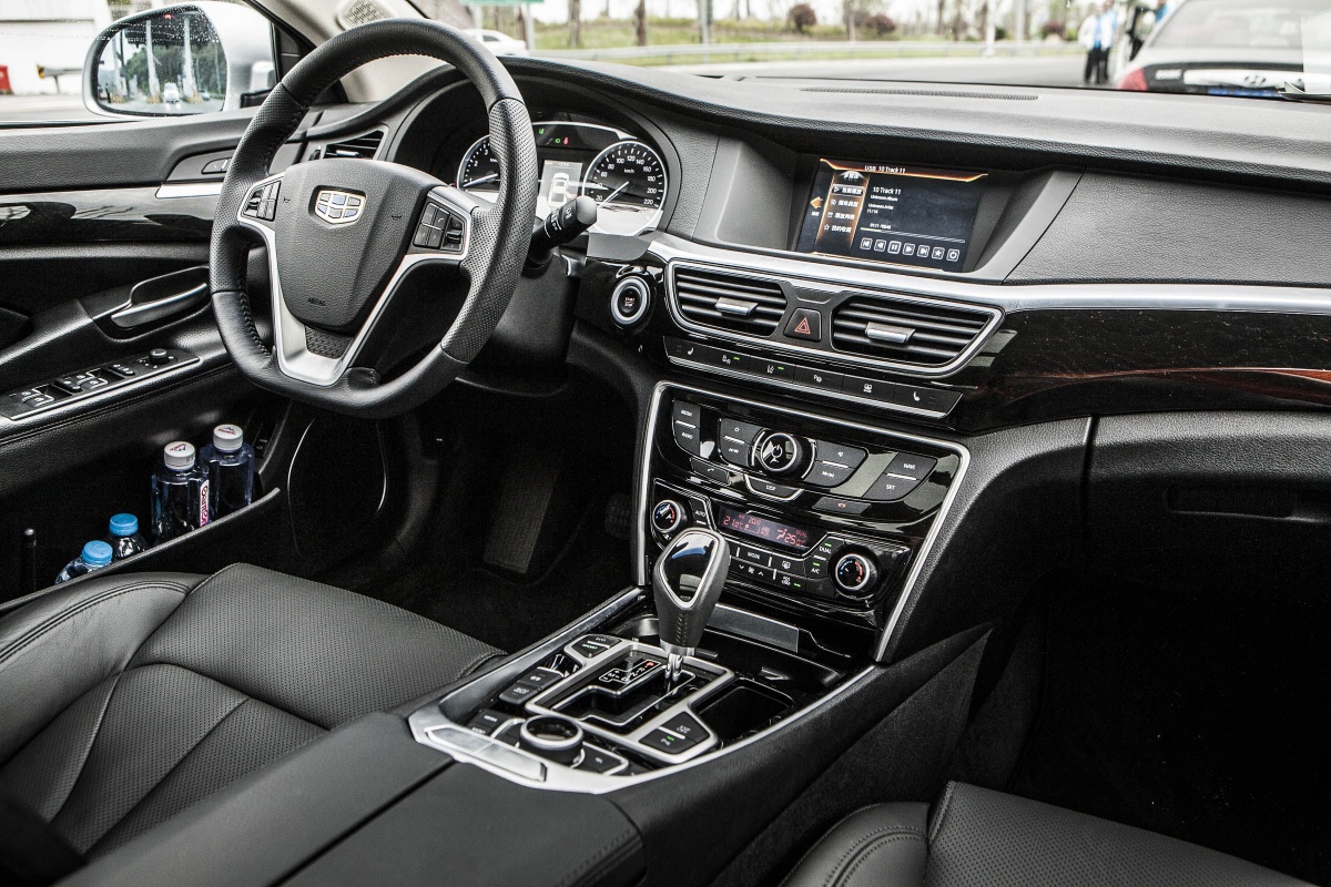 Geely GC9 стала лучшим автомобилем в Китае за 2015 год, опередив в местном конкурсе Car of the year по очкам в 1,7 раз