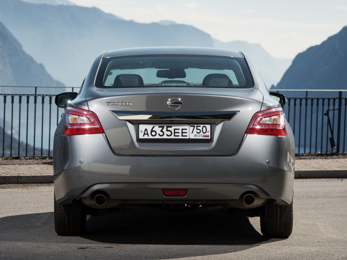 nissan_teana_9.jpg nissan_teana_9.jpg
