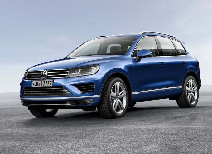 Новый Touareg получил бискеноновую оптику во всех версиях
