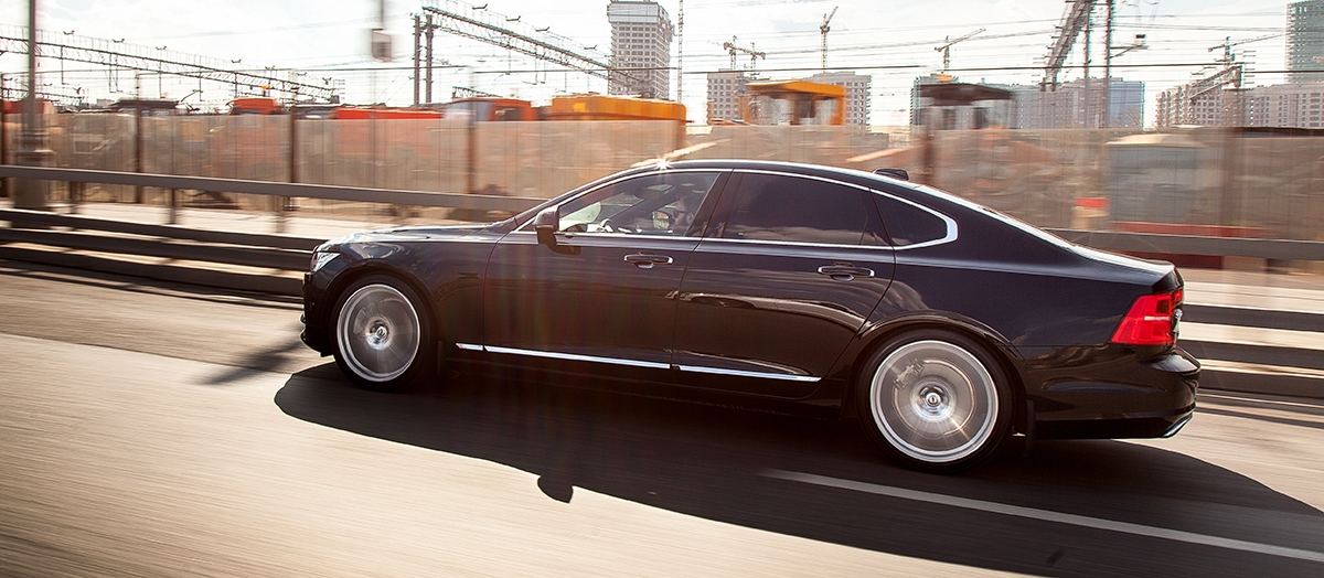 Volvo S90_01