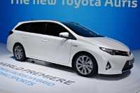 Париж-2012: Toyota Auris Touring Sports