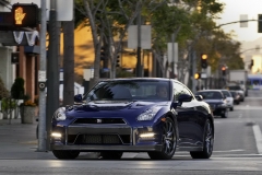 3,0 секунды — разгон с места до 100 км/ч Nissan GT-R 2012 года