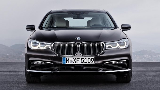 BMW 7-й серии получит двухлитровый двигатель