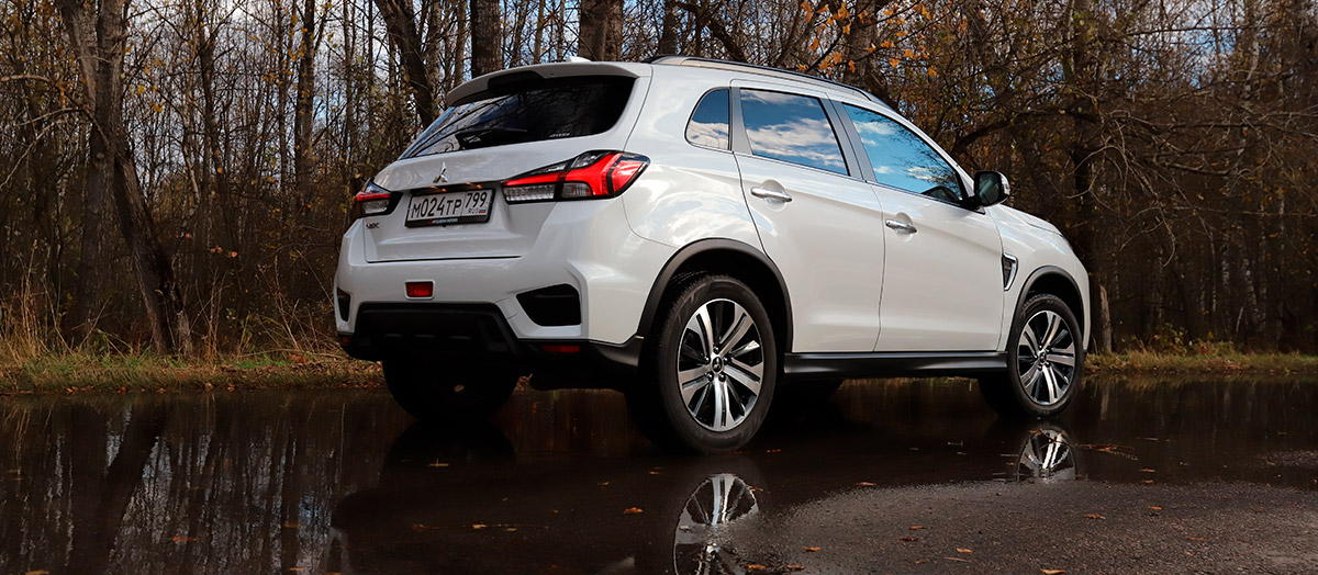 Большой тест: Mitsubishi ASX, Suzuki Vitara_04