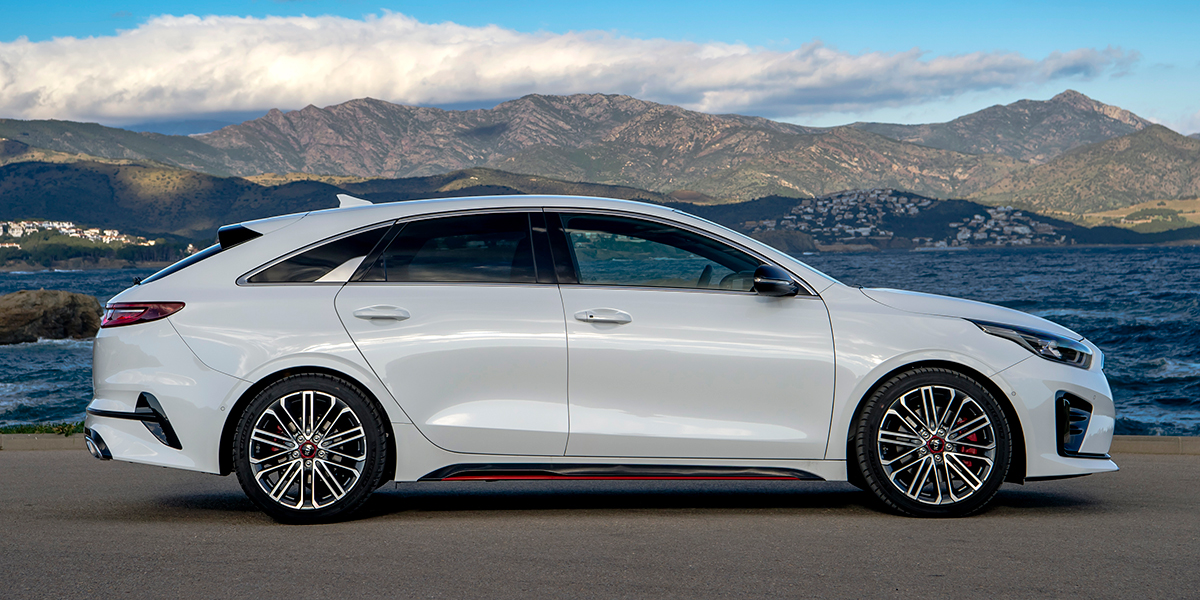 Первый тест: чем удивил KIA ProCeed