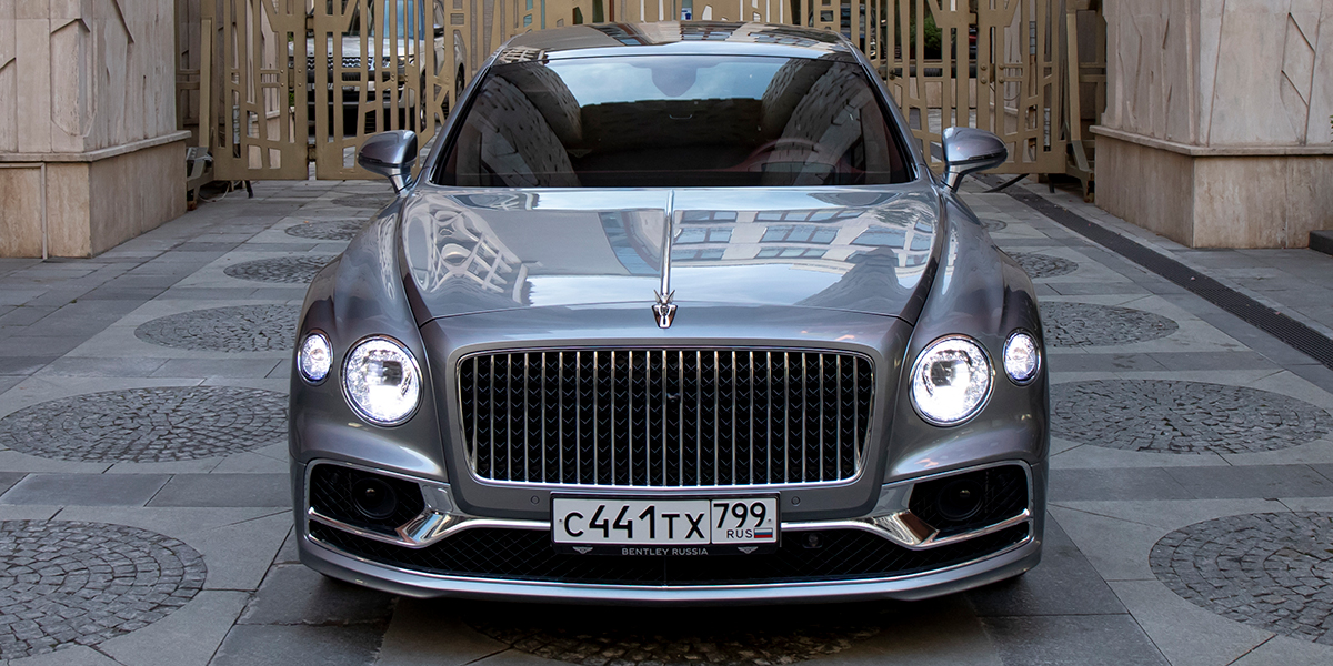 Bentley Flying Spur: Во имя короля