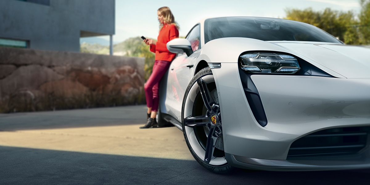 Porsche Taycan: Искусственная женщина по имени Грета Гарбо