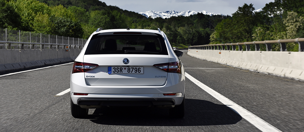 Skoda Superb Combi new