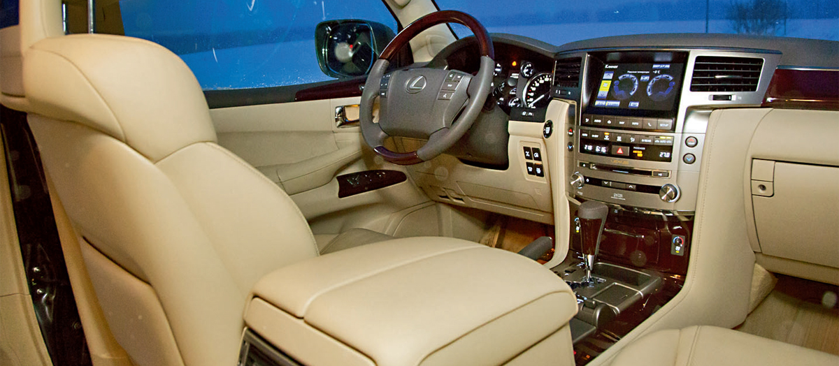 Lexus LX570