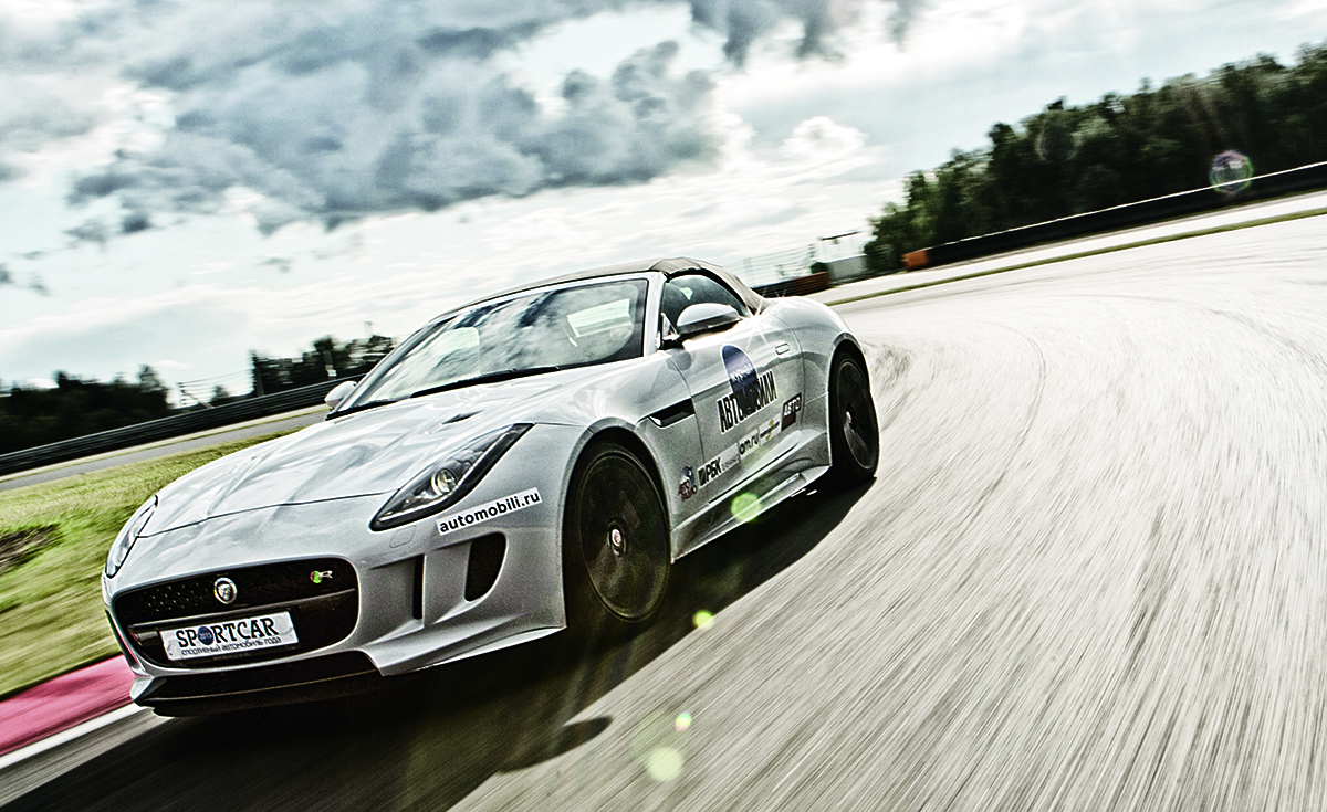 Тест-драйв Jaguar F-Type R AWD: Мчись, рулись, рычи