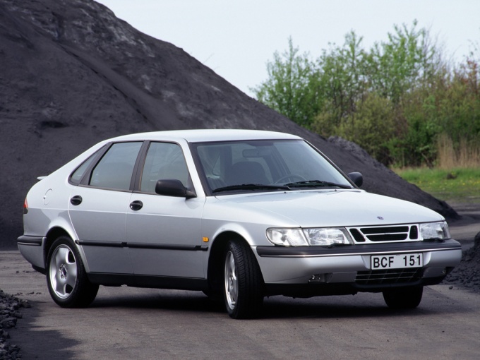 Saab 900 SE Turbo (1993–98)