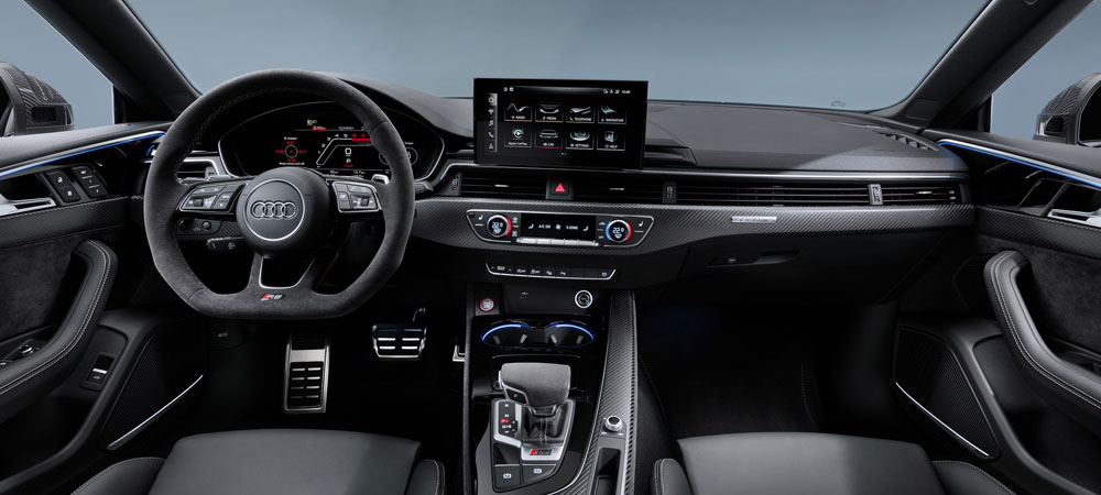 Audi RS5 обновилась в двух кузовах