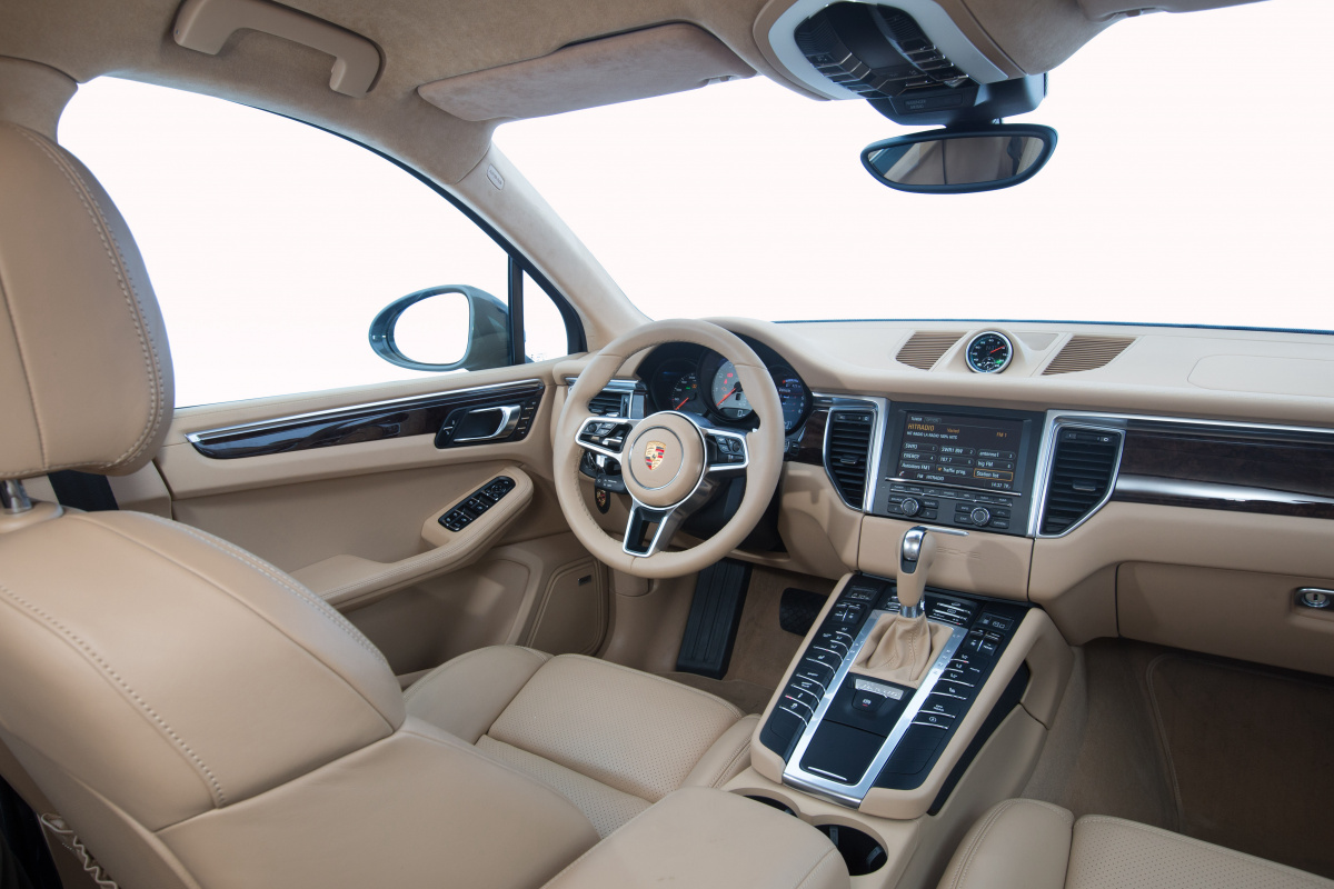 porsche_macan_s_50.jpeg porsche_macan_s_50.jpeg