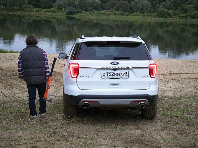 Ford Explorer Ford Explorer