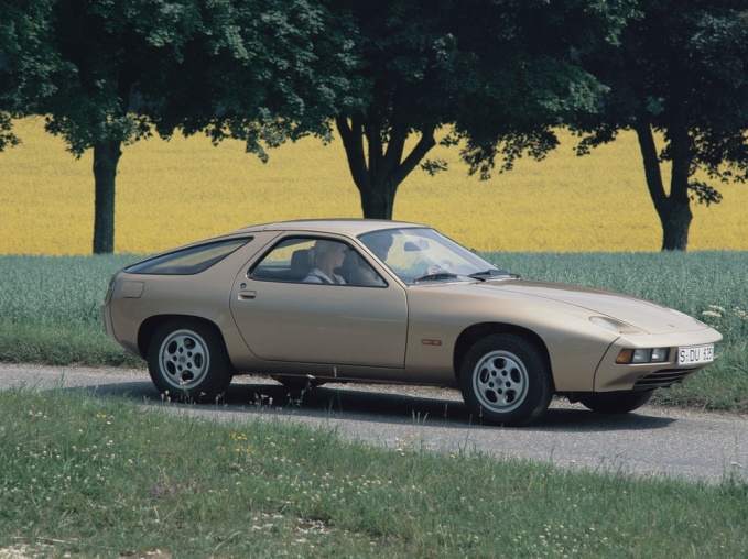 Porsche 928