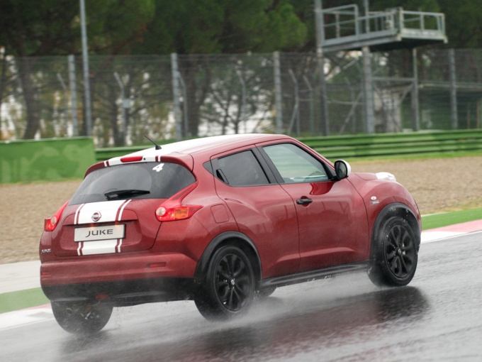 Nissan Juke 190 HP Limited Edition (2011) выпущено всего 250 штук