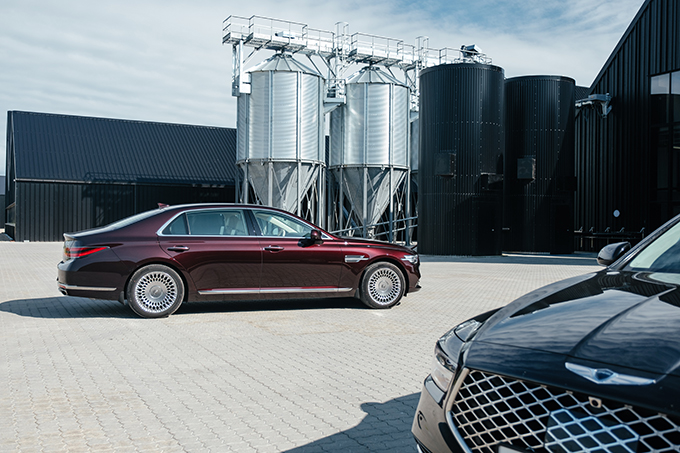 Обновленный Genesis G90