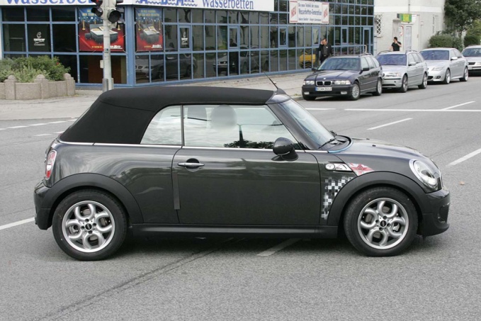 Mini Cooper SD на испытаниях