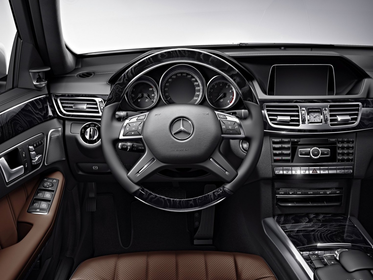 Mercedes-Benz-E-Class-2014-1600-6c.jpg Mercedes-Benz-E-Class-2014-1600-6c.jpg