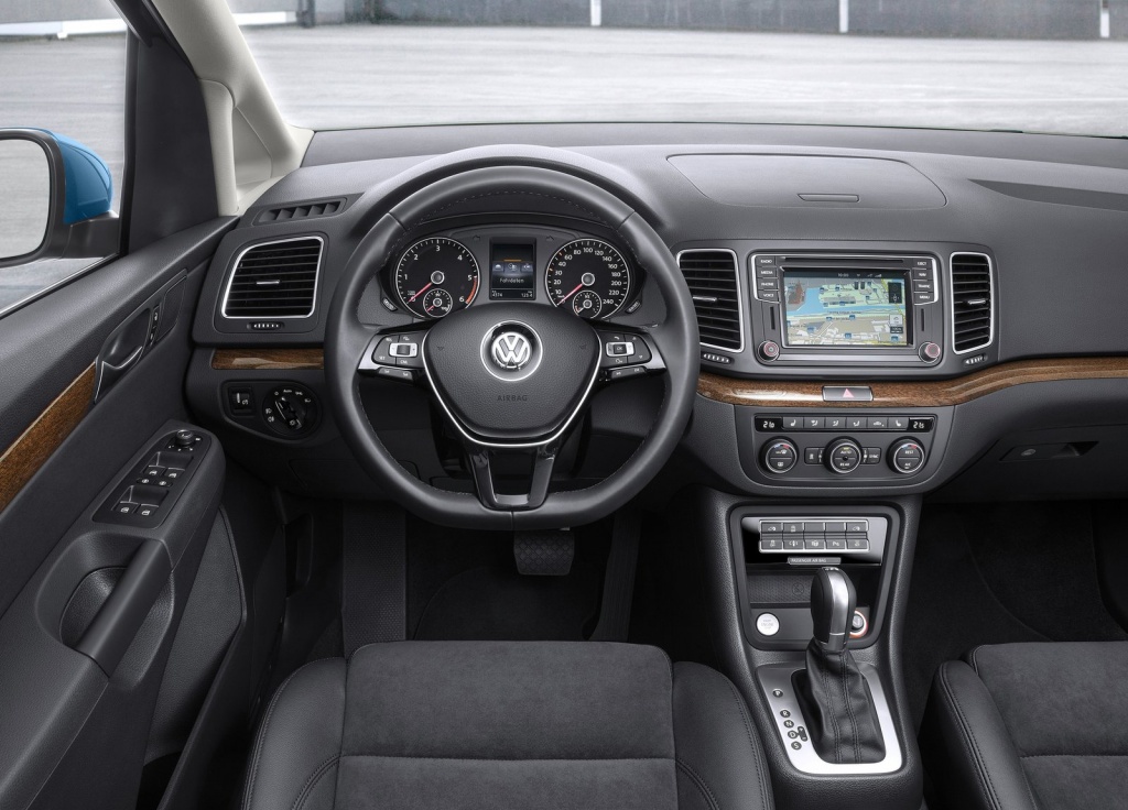 Volkswagen-Sharan_2016_1600x1200_wallpaper_0a.jpg Volkswagen-Sharan_2016_1600x1200_wallpaper_0a.jpg