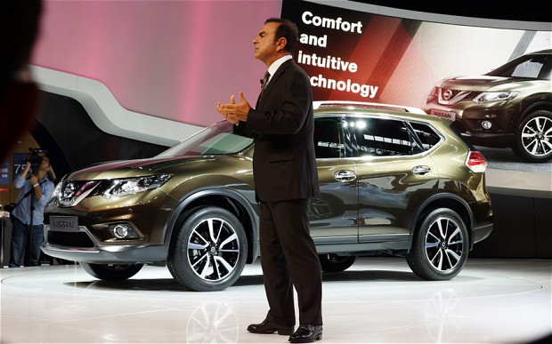 Гон представляет новый Nissan X-Trail на автосалоне во Франкфурте