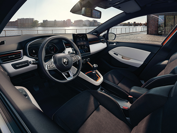 Каким ты был, таким ты и остался: Renault Clio перешёл в пятое поколение Каким ты был, таким ты и остался: Renault Clio перешёл в пятое поколение