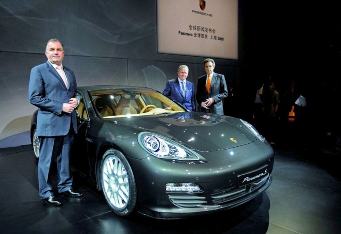 Porsche Panamera на автосалоне в Шанхае