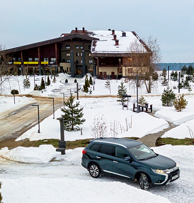 Mitsubishi Outlander: Между небом и льдом Mitsubishi Outlander: Между небом и льдом
