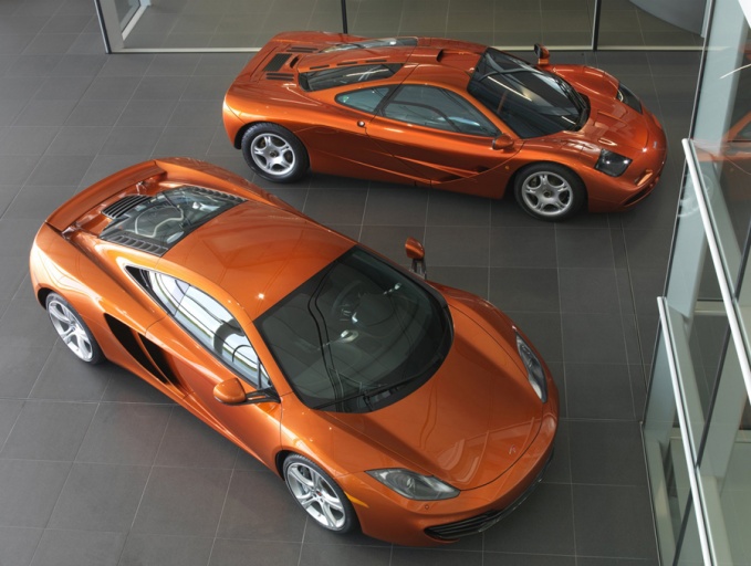 McLaren MP4-12C со «старшим братом» F1