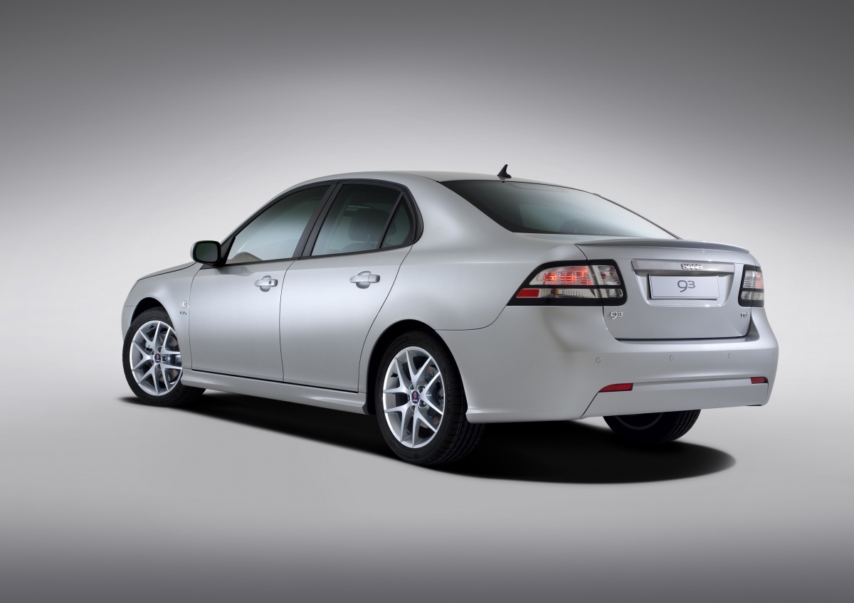 Китайские космонавты купят 20 000 электрических Saab