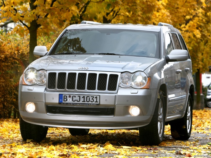Предыдущий флагманский Jeep стоил в РФ от 2,4 млн. рублей