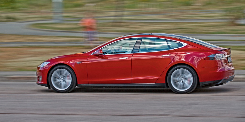 Тест-драйв Tesla Model S