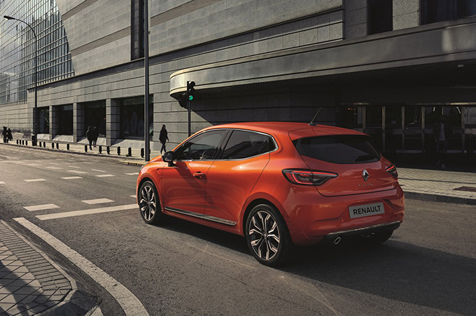 Каким ты был, таким ты и остался: Renault Clio перешёл в пятое поколение Каким ты был, таким ты и остался: Renault Clio перешёл в пятое поколение