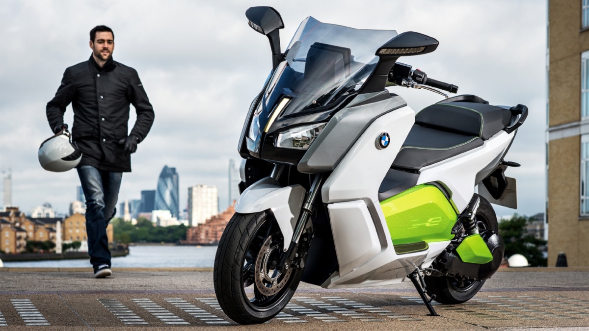 2013_bmw_motorrad_c_evolution-1600x900.jpg