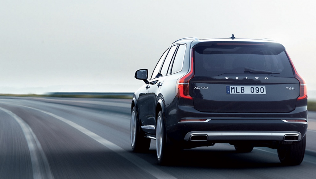 Кормовая оптика не оставляет сомнений — это Volvo.