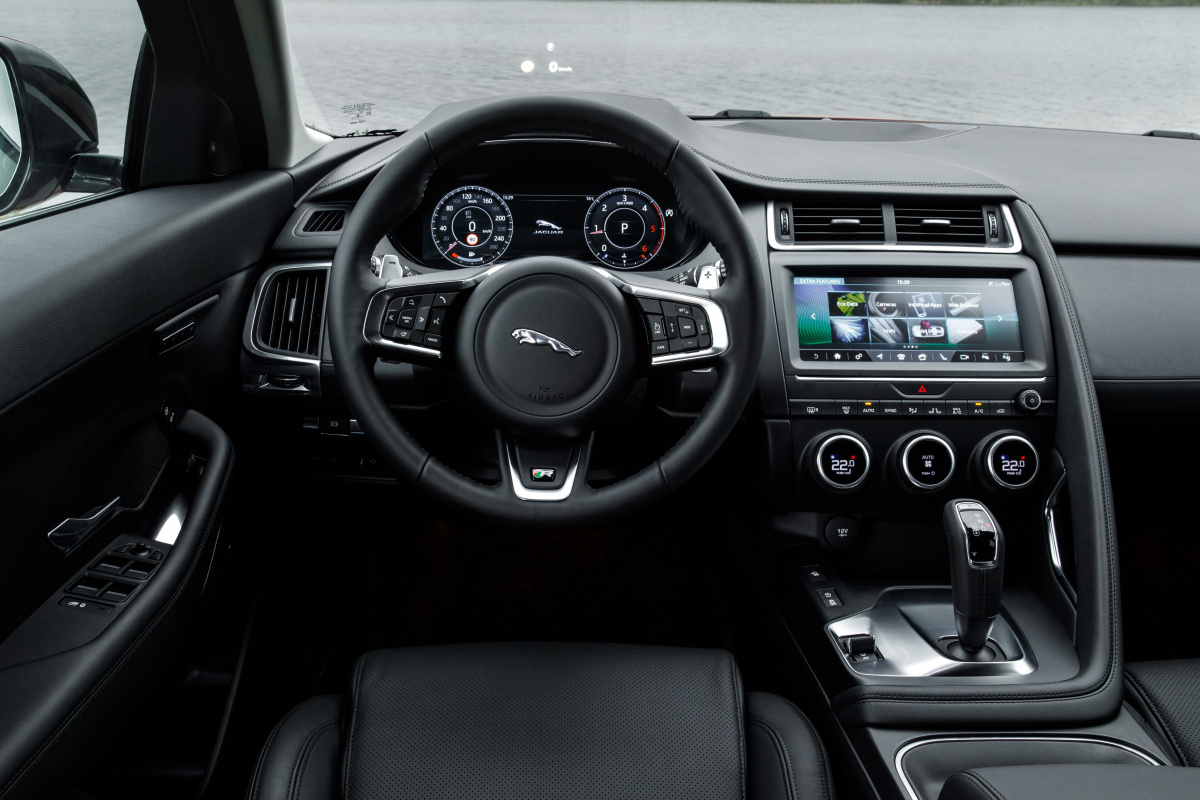 jaguar_e-pace_d240_awd_29.jpeg jaguar_e-pace_d240_awd_29.jpeg