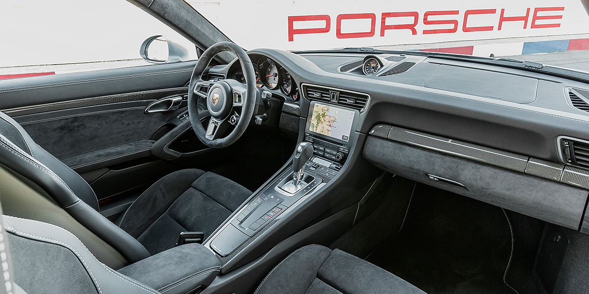 Porsche 911 GTS