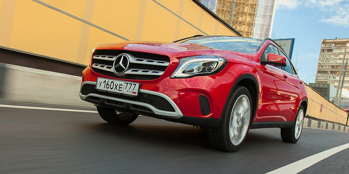 Mercedes-Benz GLA Mercedes-Benz GLA