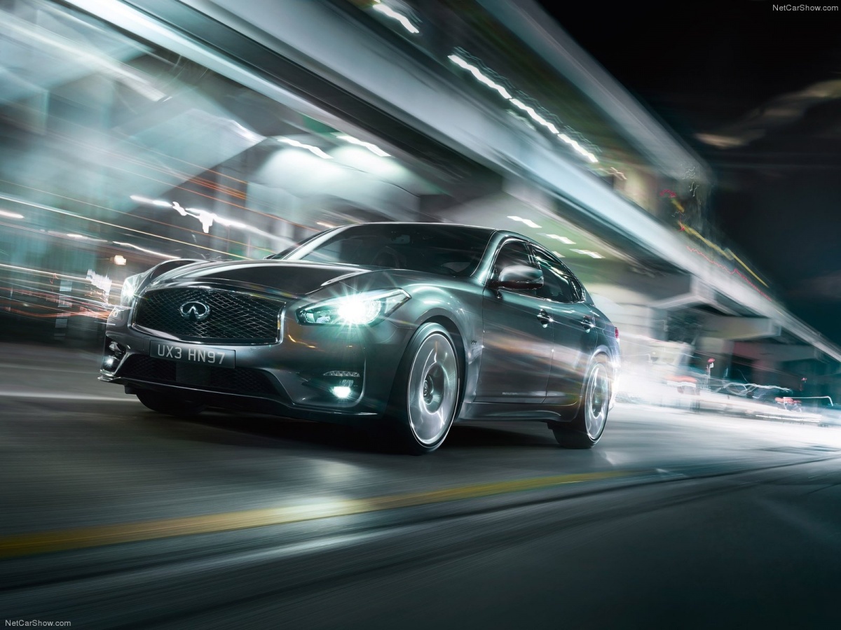 Infiniti-Q70-2015-1600-01.jpg