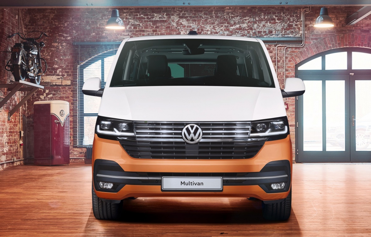 VolkswagenMultivan_6.1_(4).jpg
