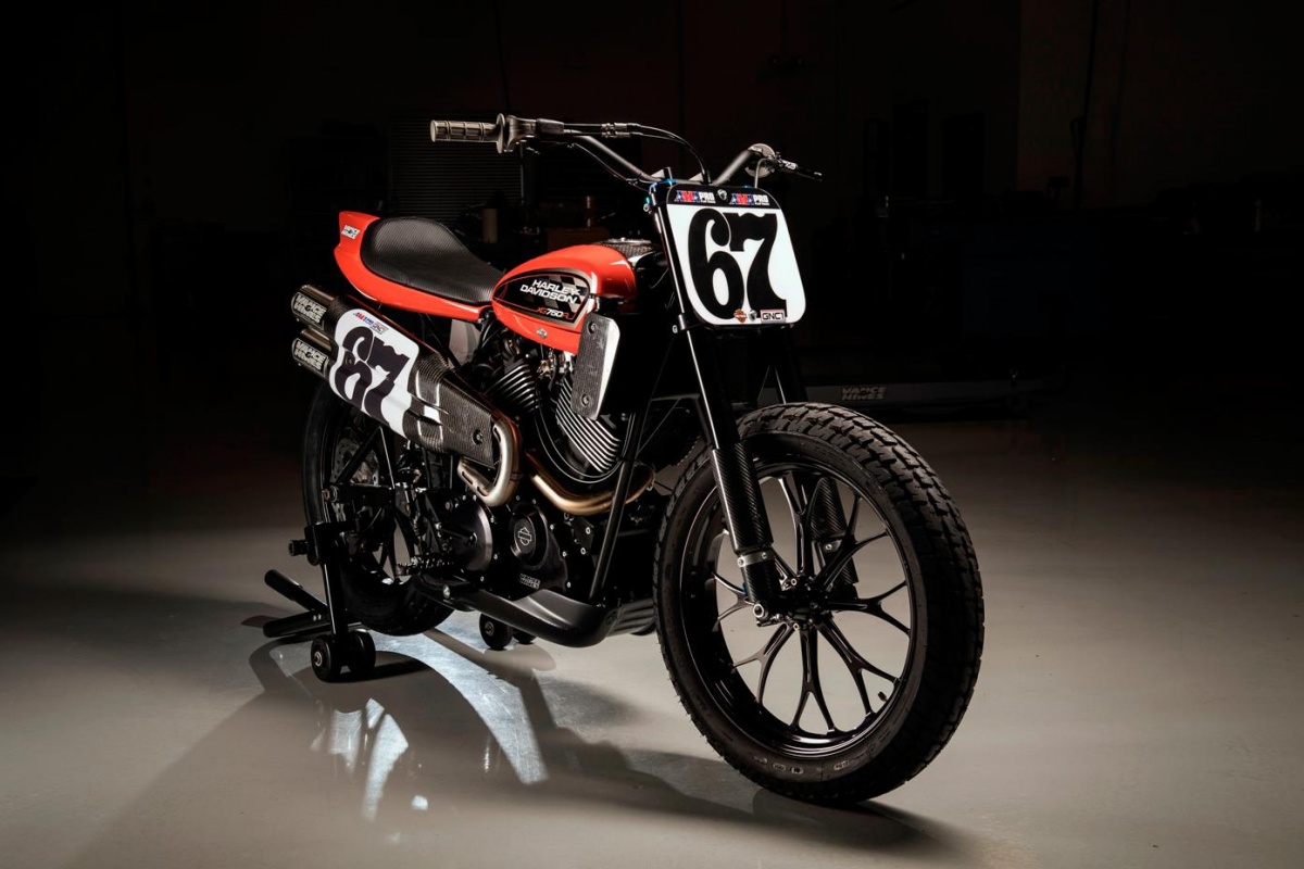 XG750R 05.jpg