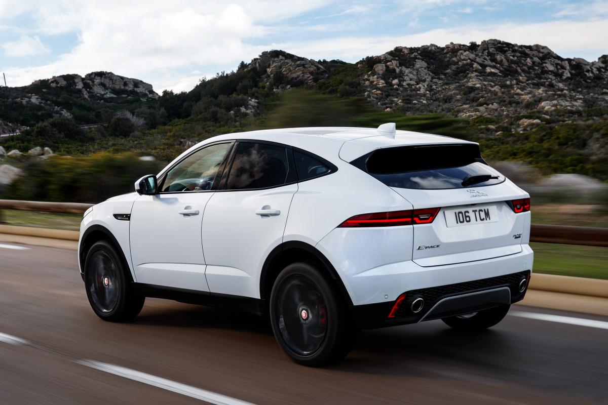 jaguar_e-pace_d240_awd_79.jpeg jaguar_e-pace_d240_awd_79.jpeg