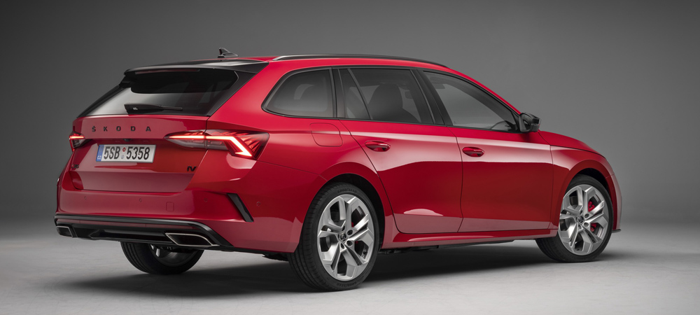 Skoda, которой у нас не будет: представлена первая гибридная Octavia RS Skoda, которой у нас не будет: представлена первая гибридная Octavia RS