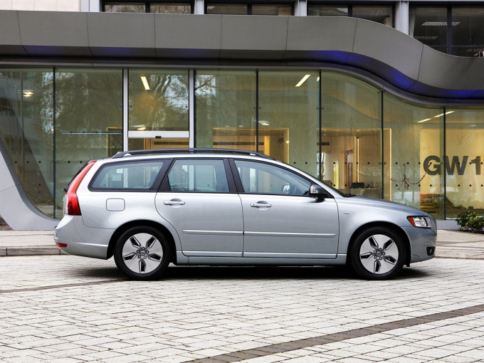 Volvo V50