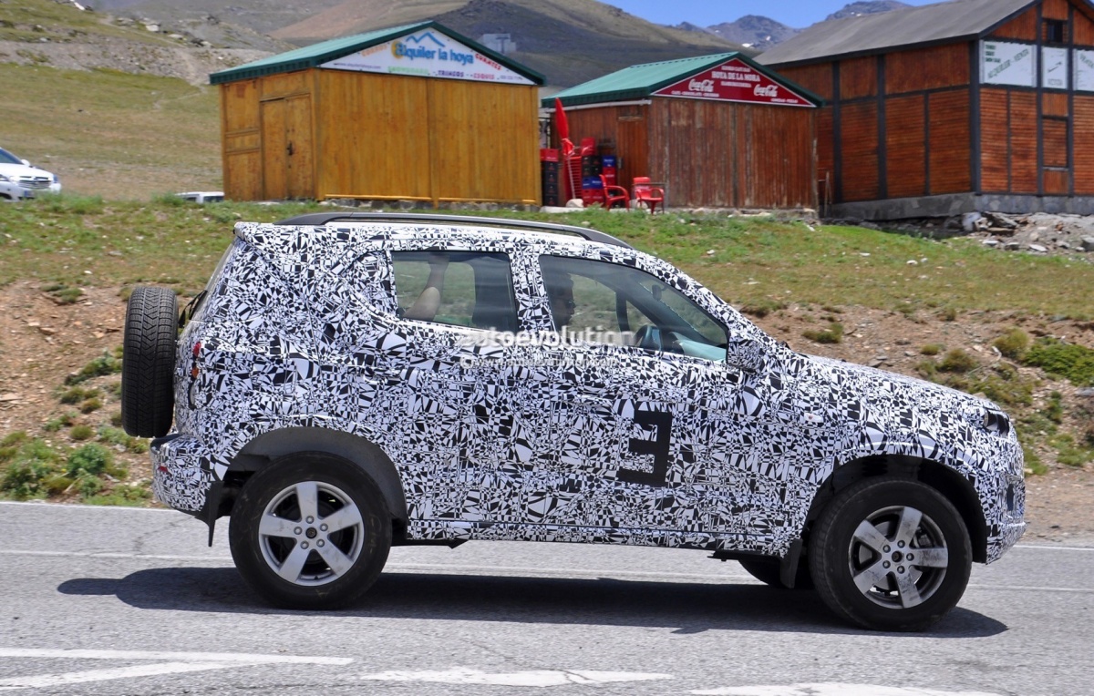 2016-chevrolet-niva-shows-up-in-camo-for-the-first-time-photo-gallery_5.jpg 2016-chevrolet-niva-shows-up-in-camo-for-the-first-time-photo-gallery_5.jpg
