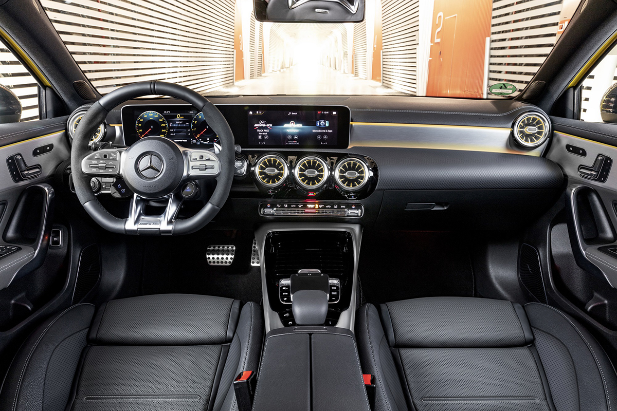 Mercedes-AMG A 35 4Matic: маленький, но ещё какой удаленький Mercedes-AMG A 35 4Matic: маленький, но ещё какой удаленький