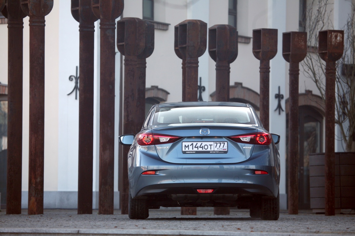 Первый тест-драйв Mazda3 1.5 6MT