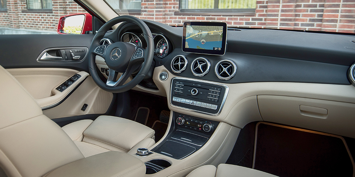 Mercedes-Benz GLA Mercedes-Benz GLA