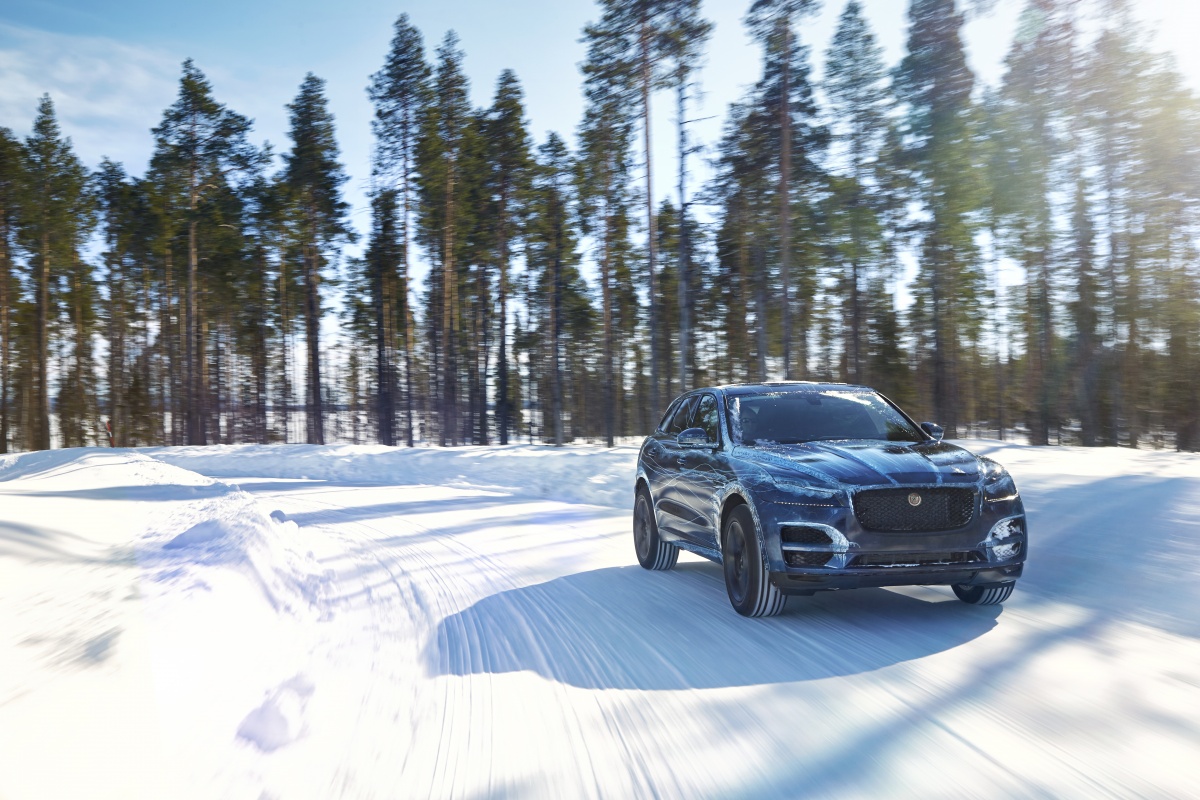 Jag_FPACE_Cold_Test_Image_290715_05.jpg Jag_FPACE_Cold_Test_Image_290715_05.jpg